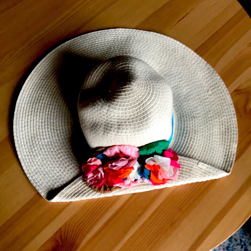 Summer floral straw hat